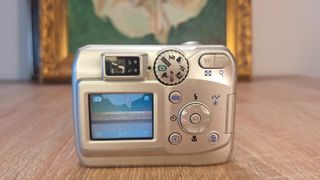 Cámara Digital Nikon COOLPIX 2200 2.0MP