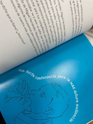 Miguel Hernández entre niños