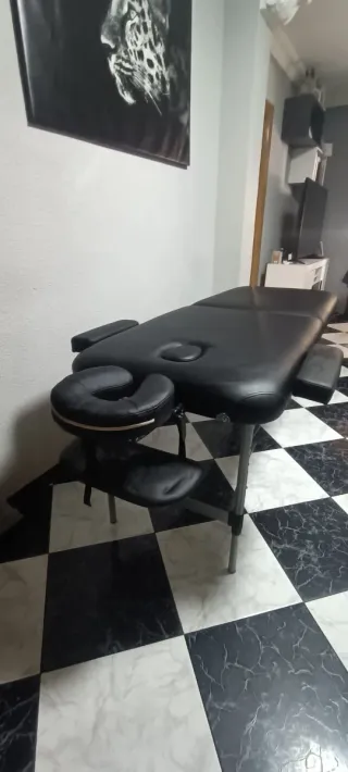 Camilla masaje con altura regulable, buen estado