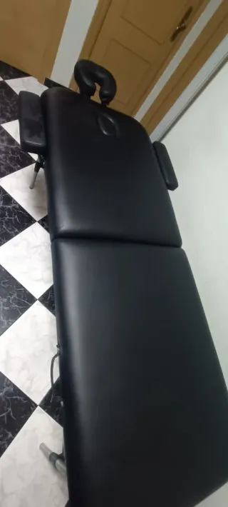 Camilla masaje con altura regulable, buen estado