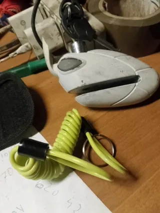 Candado de disco para moto con cable