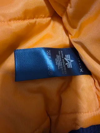 Chaqueta Alpha Industries con capucha Talla L