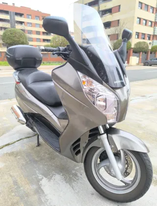 Honda S-Wing 125 Maxi Scooter como nueva