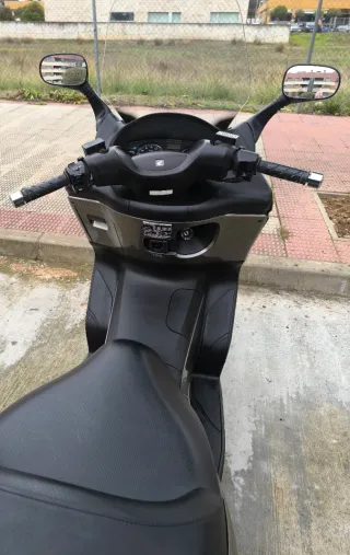 Honda S-Wing 125 Maxi Scooter como nueva