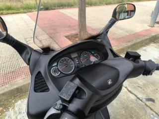 Honda S-Wing 125 Maxi Scooter como nueva