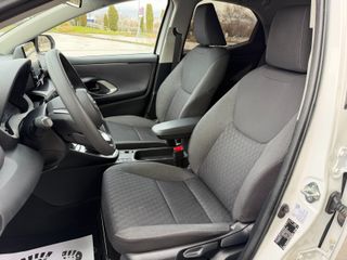 Toyota Yaris 1.5 120H Business Plus