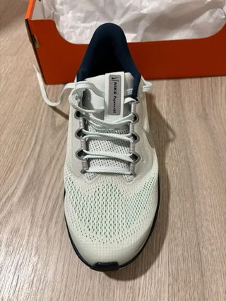 Nike Pegasus 41 Talla 38. Verde claro