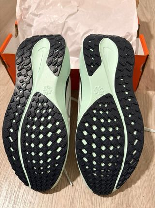 Nike Pegasus 41 Talla 38. Verde claro