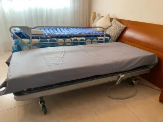 Cama articulada con somier
