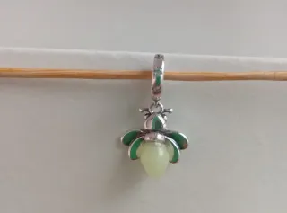 Charm Luciérnaga Verde Brilla Oscuridad