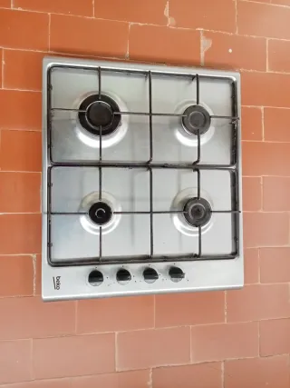 Cocina de gas Beko 4 fuegos