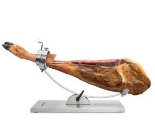 Jamonero de metal y madera