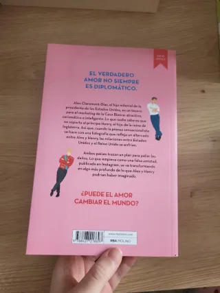 Rojo, blanco y sangre azul (Spanish Edition)