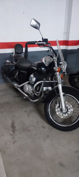 Honda Shadow VT 125 - Moto Cruiser