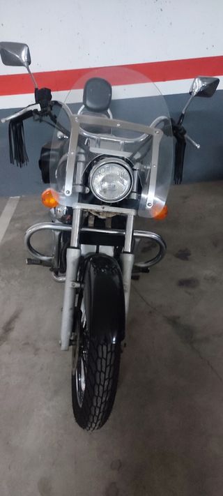 Honda Shadow VT 125 - Moto Cruiser