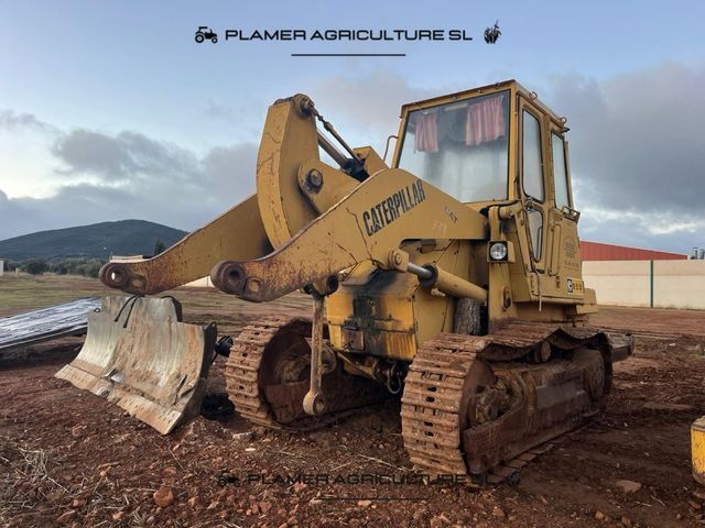Caterpillar C953