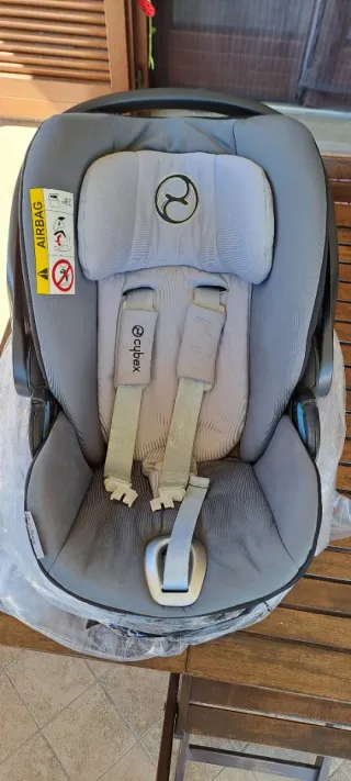 Ovetto Cybex con base Isofix