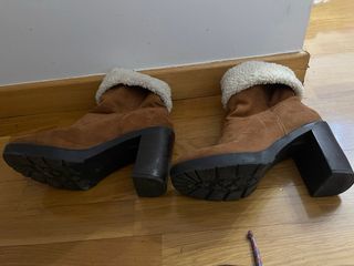 Botas marrones con pelo