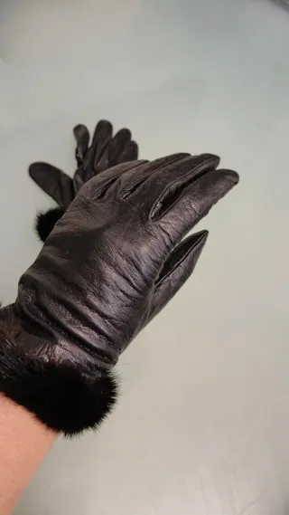 Guantes de Piel Vintage Negros con Pelo