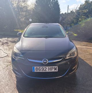 Opel Astra 2013
