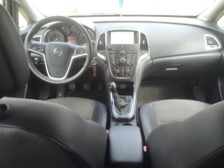 Opel Astra j 2013