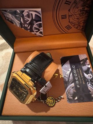Reloj Frederic Oro y Negro