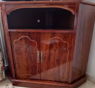 Mueble TV / Aparador de madera