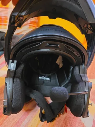 Casco Integral Moto Guzzi con Intercomunicador