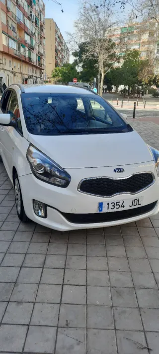 KIA Carens 2015