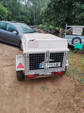 Remolque animales vivos cazadores