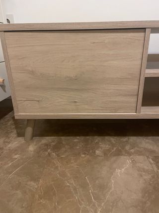 Mueble bajo TV de madera