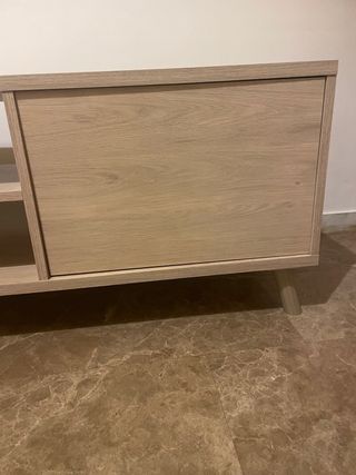 Mueble bajo TV de madera