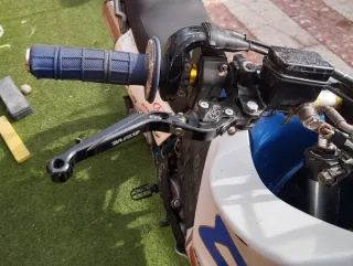 Suzuki DR Moto Aventura trail