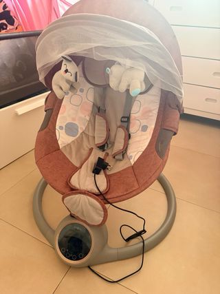 Hamaca bebé con dosel y peluches