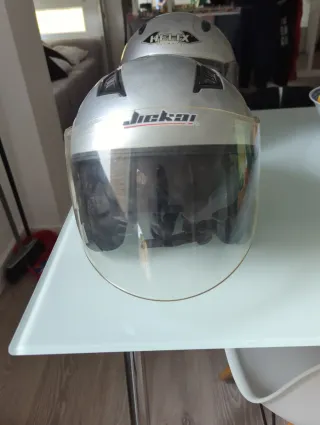 2 Cascos Moto: Integral y Jet. Ambos talla L.