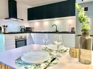 Casa adosada en alquiler en Benahavís