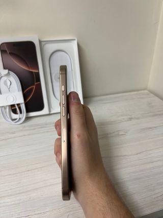 iPhone 16 pro max 100%