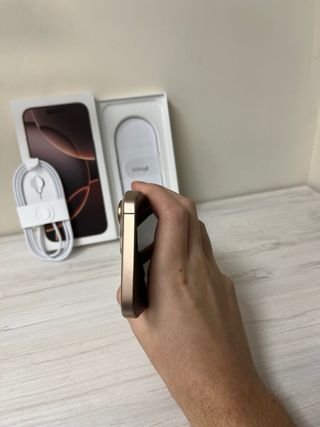 iPhone 16 pro max 100%