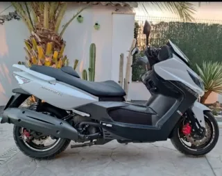 Kymco Xciting 500 Maxi Scooter