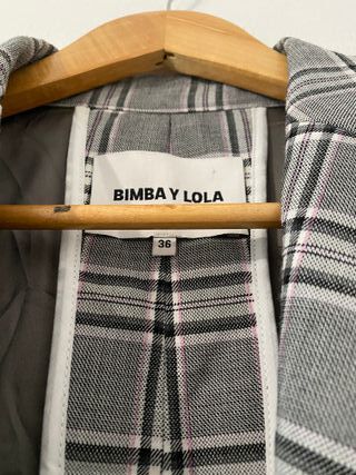 Chaqueta cuadros BIMBA Y LOLA talla 36