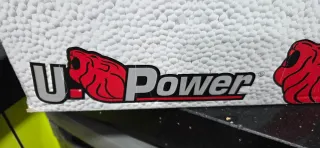 Zapatos de seguridad U-Power negros y amarillos