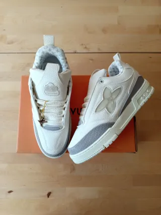 Zapatillas Louis Vuitton Blancas y Grises