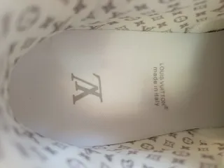 Zapatillas Louis Vuitton Blancas y Grises