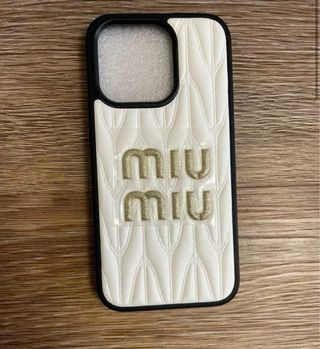 Funda Miu Miu para iPhone 15 pro