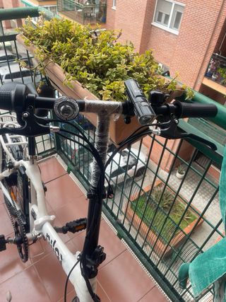 Bicicleta Eléctrica Nilox Blanca Plegable