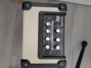 Amplificador Roland Micro Cube