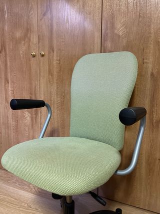 Silla de escritorio ergonómica *Precio negociable*