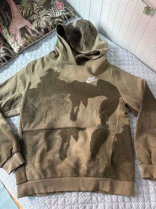 Sudadera Nike camuflaje