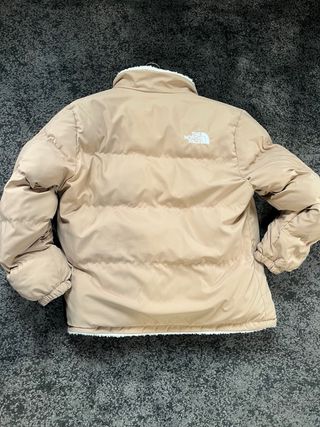 Abrigo Plumífero reversible The North Face crema