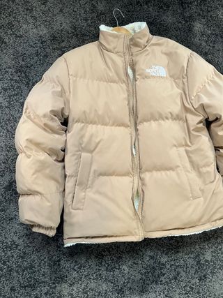 Abrigo Plumífero reversible The North Face crema